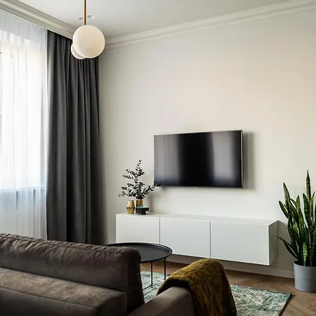 Cozy Apartment In Kaunas Center Exterior photo