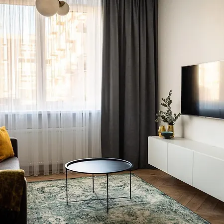 Cozy Apartment In Kaunas Center Exterior photo